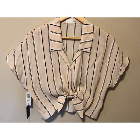 Aritzia Tops - Aritzia blouse